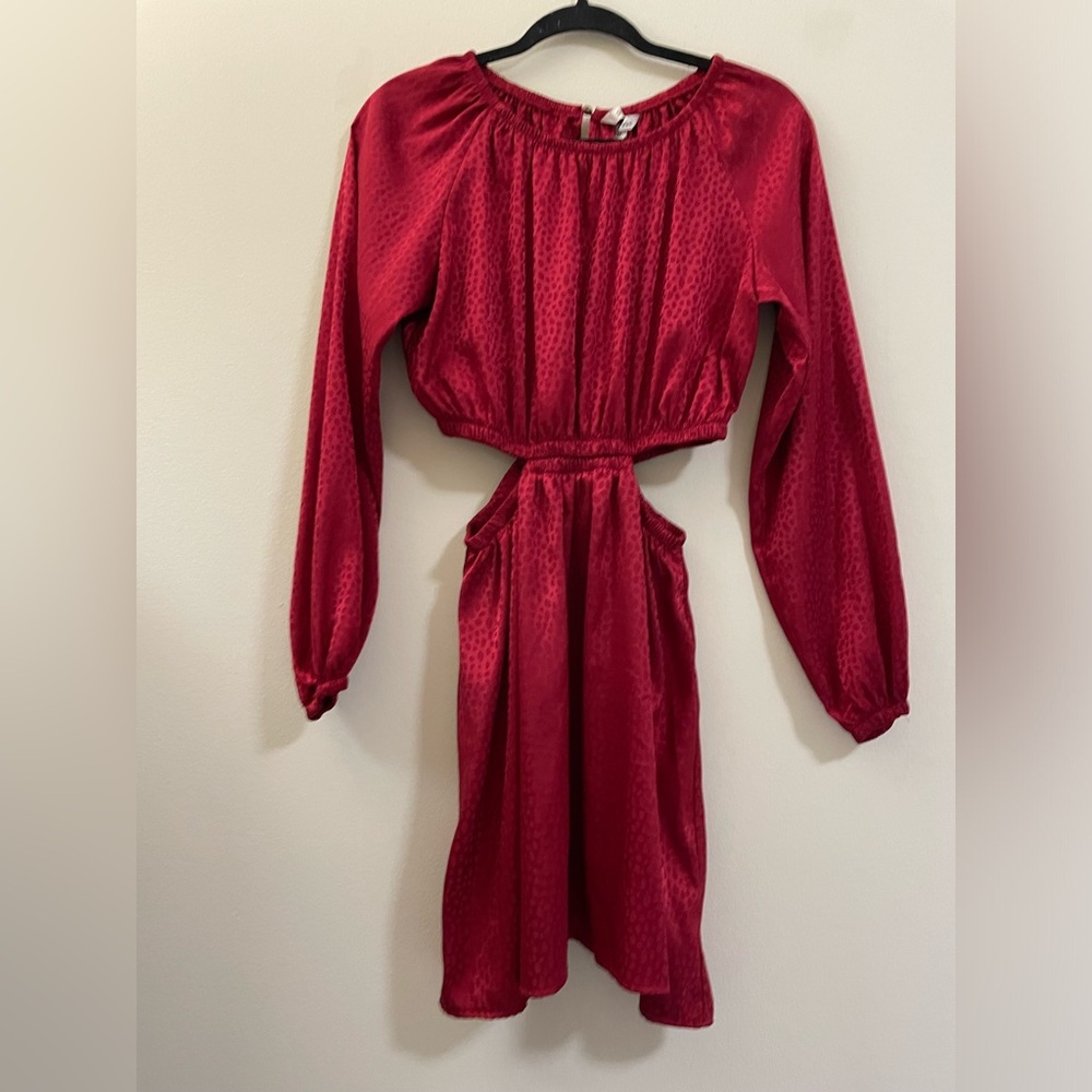 Speechless Satiny Long Sleeve Cutout Waist Mini Dress in Ruby Red‎ - M